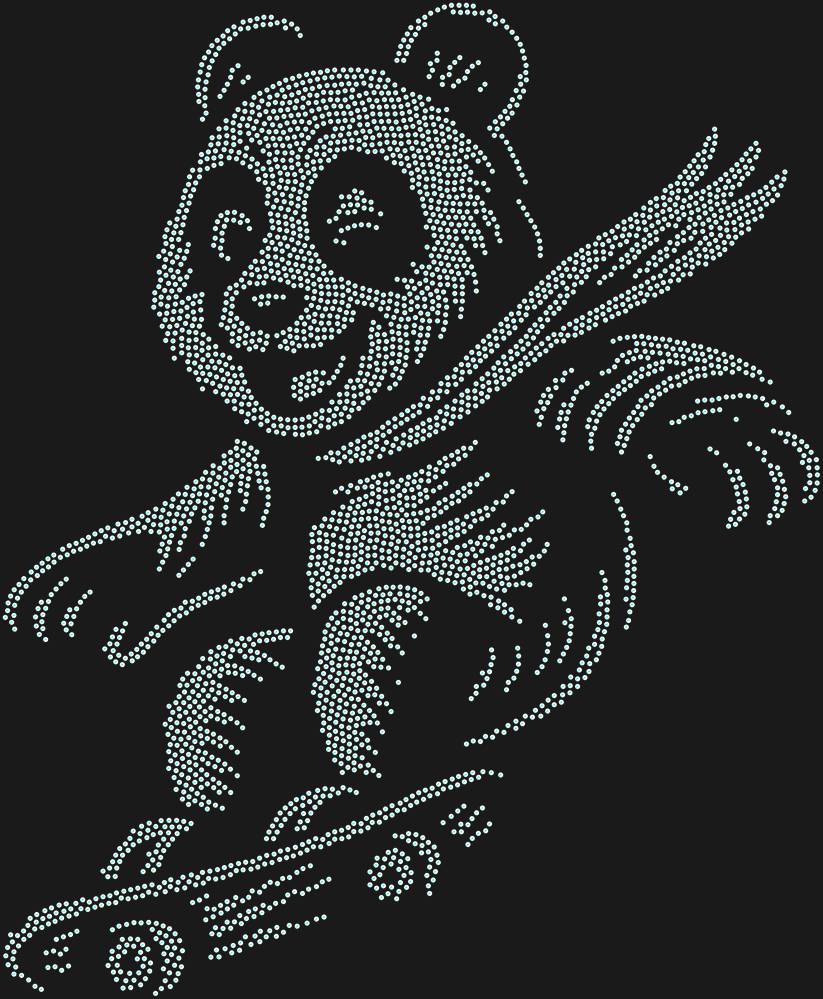 Трафарет Panda on a skateboard — RHT_PANDASKATE1_SS5_CRYSTAL_AB_DMC