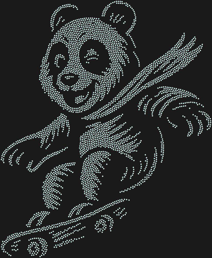 Трафарет Panda on a skateboard — RHT_PANDASKATE1_SS4_CRYSTAL_AB_DMC