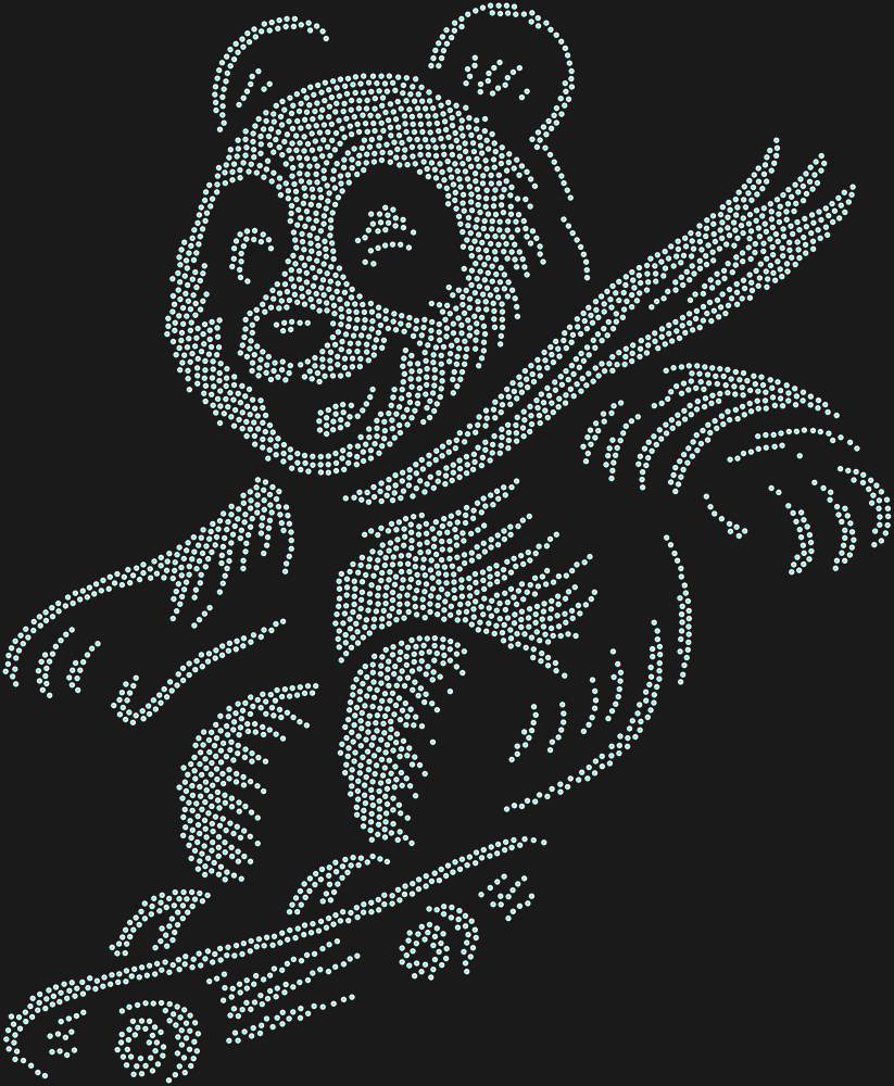Трафарет Panda on a skateboard — RHT_PANDASKATE1_SS12_CRYSTAL_AB_DMC