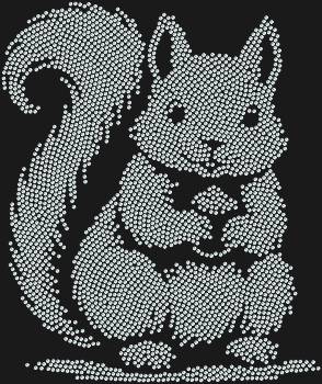 Рисунок из страз по номерам «Белочка (на футболку)» с 3295 сияющими камнями – это волшебство, которое оживит ваш образ нежным мерцанием и игривым настроением.