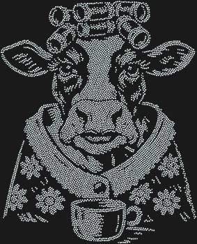 Рисунок из страз «Корова в бигудях» – это озорной шедевр из 6157 сияющих кристаллов, который принесет улыбку и искрящуюся радость в ваш интерьер.