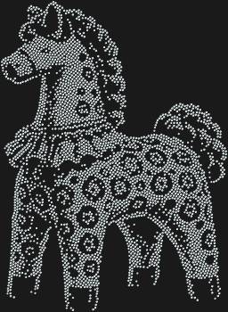 Народная игрушка, усыпанная 3617 сияющими стразами, таит в себе душевное тепло и искорку детской радости, готовые вспыхнуть в вашем доме.