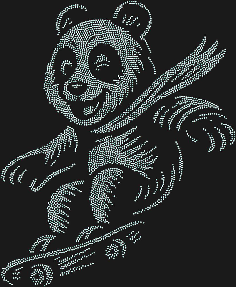 Трафарет Panda on a skateboard — RHT_PANDASKATE1_SS10_CRYSTAL_AB_DMC