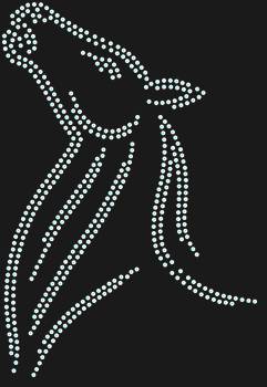 Лошадь, 493 сияющих страза – воплощение грации и мощи, застывшее в стремительном порыве к небесам.