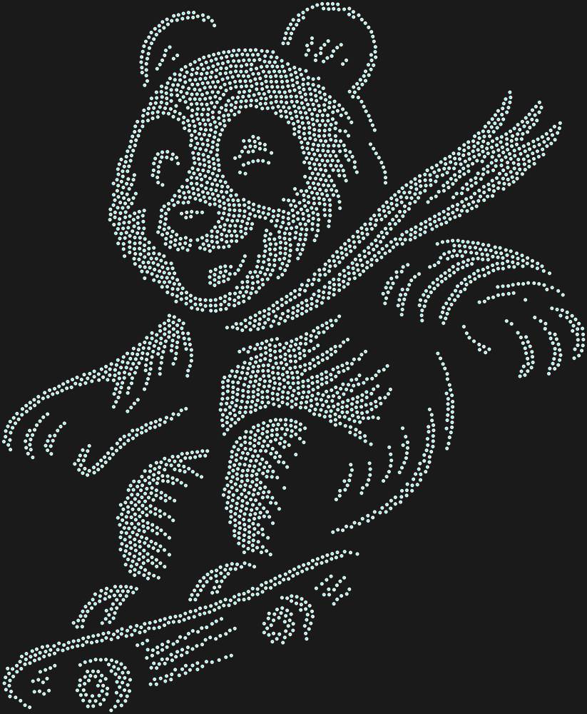 Трафарет Panda on a skateboard — RHT_PANDASKATE1_SS3_CRYSTAL_AB_DMC