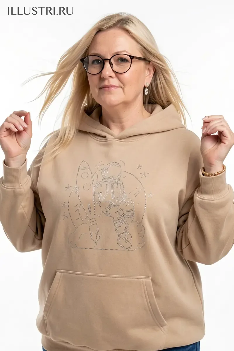 Визуализация Космонавт с ракетой в руке